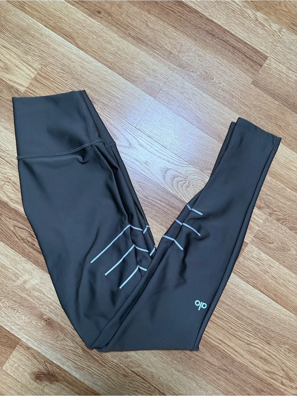 EUC Alo High Waist Sequence Airlift Leggings Reflective S Olive Branch Green